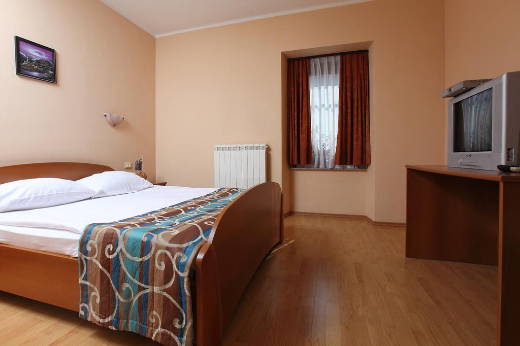 Bed And Breakfast Malovec Divača Dış mekan fotoğraf